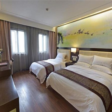 Greentree Inn Jiangsu Changzhou Dinosaur Park Global Harbor Express Hotel Ngoại thất bức ảnh