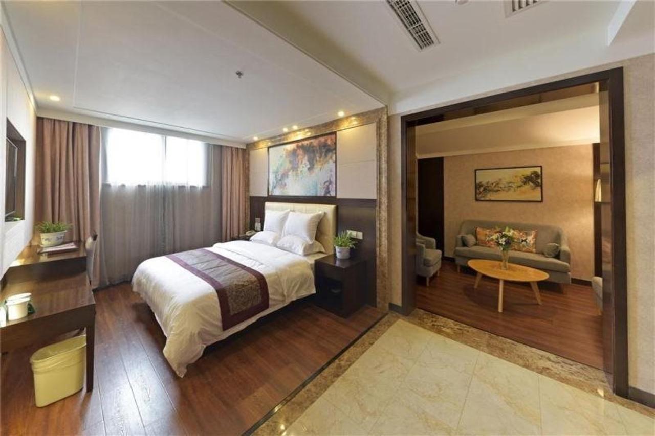 Greentree Inn Jiangsu Changzhou Dinosaur Park Global Harbor Express Hotel Ngoại thất bức ảnh